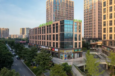 Mengma Smart Select Hotel (Fujian Normal University Qishan Campus) Отели рядом с достопримечательностью «Qishan Wanfo Temple»