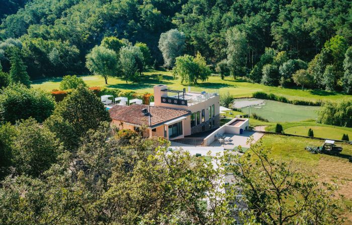 Domaine Ribiera, Hotel 5 Etoiles, SPA & Golf - Forcalquier