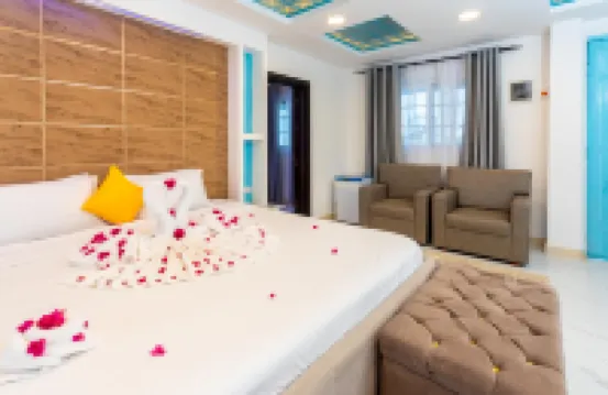 Golden Hotel