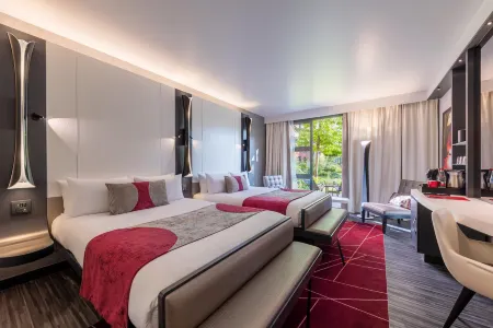 Disney Hotel New York - the Art of Marvel Отели рядом с достопримечательностью «Диснейленд Париж»