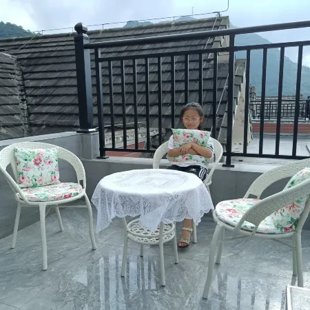 Lakeside B&B (Fengdu Nantian Lake Scenic Area)