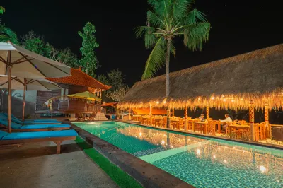 The Aura Penida Hills by Bali Cabin Hotels near Kelingking Beach