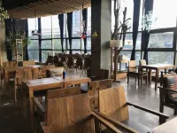 Beijing Blue Fish Wisdom Hotel (Beijing Olympic Sports Center Lishuiqiao South Subway Station)