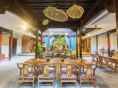 Lanxi Jiezi college fine bed and breakfast