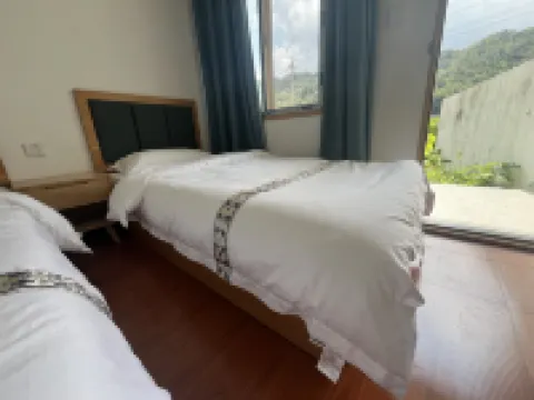 Shitai Qifeng Yuanshan Chinese Inn