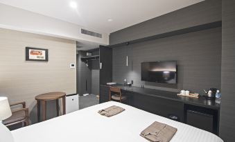 Hotel Ninja Black
