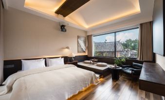 Lijiang Yinjian Inn