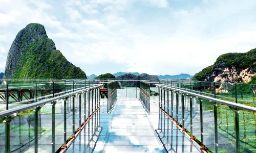 Beyond Skywalk Nangshi