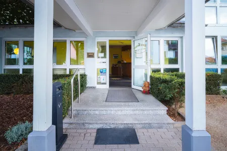 Hotel Sonne Отели в г. Ной-Анспах