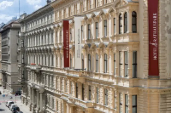 Hotel Rathauspark Wien Hotel berhampiran Capuchin Church (Kapuzinerkirche)