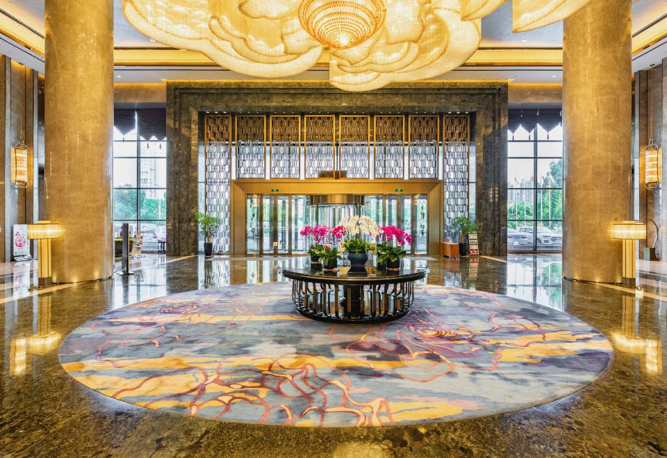 1. 푸양 완다 렐름..