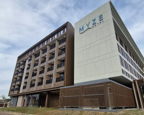 Myze Hotel Sumenep Hotels in Sumenep