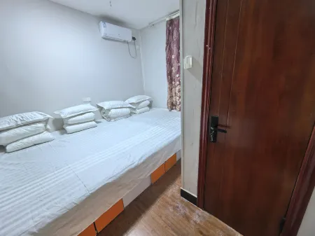 Ruoqiang Jiangyu Farmyard