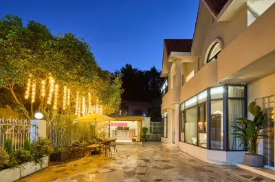 麓院·智能影視民宿（嶽麓山湖南大學店） 鄰近白鶴泉的酒店