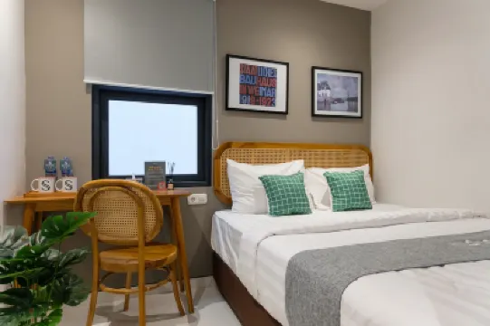 โมโนโคเลฟวิ่ง ปากิส, สุราบายา โรงแรมใกล้Java Aquatic