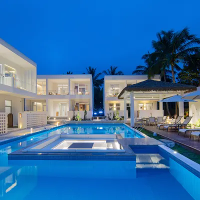 Mr. Tang’s Yard·Immersive Experience B&B (Riyue Bay Branch) Hotels near Riyue Bay