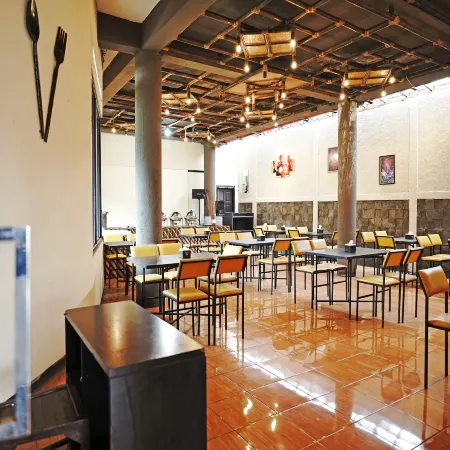 Saung Balibu Hotel