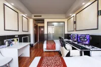 MANOFEE HOTEL