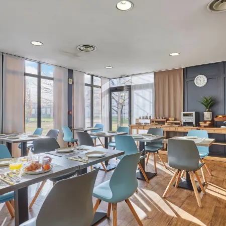 Appart'hôtel Odalys City - Bioparc Lyon Est