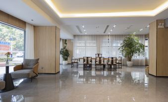 GreenTree Inn (Chuzhou North Station Experimental Middle School East Campus Branch)