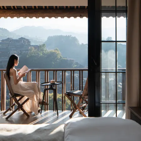 Seven Letters · Zhanyue Hotel