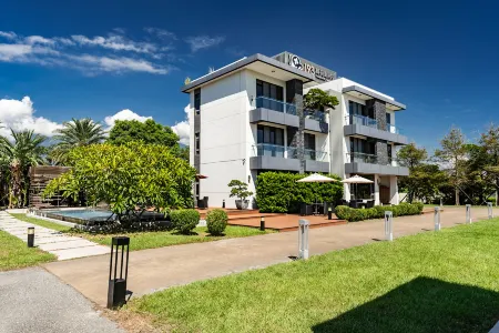 193 County Garden BnB Отели рядом с достопримечательностью «General Hall»