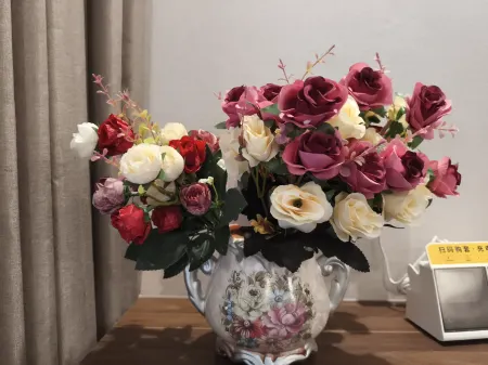 Yujianquan Hot Springs Homestay (Gupo Mountain Tourism Resort Area Outdoor Hot Springs Museum) Отели рядом с достопримечательностью «Shibashuiyuan Ecological Scenic Spot»