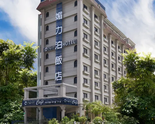 Hotel MENIPPE Hotels near Nanzih Export Processing Zone Station