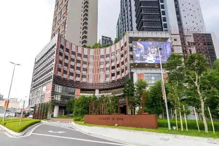 Millerz Square Luxury Home by Guestonic Отели рядом с достопримечательностью «Menara TM»