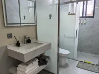 Suiyun Zizai Homestay - غرفة مطلة على الجبل