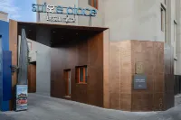 Suisse Place Hotel Beijing Tiananmen Wangfujing Hotels near Jingshan Park