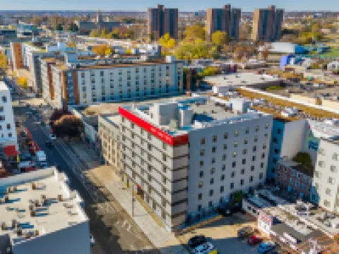 4211 Suites Hotels near University of Pennsylvania