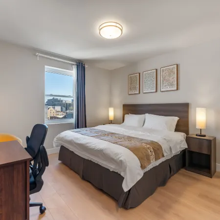 4211 Suites Отели рядом с достопримечательностью «Железнодорожный вокзал 30th Street Station»