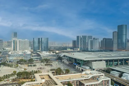 Haoke Collection Hotel (Chengdu East Railway Station West Square) Отели рядом с достопримечательностью «Sichuan Post and Telecommunication College»