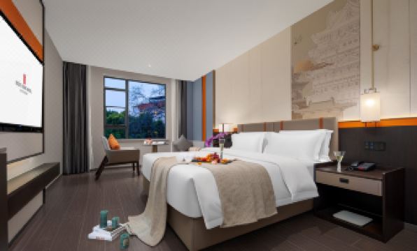 Rezen Dong Hotel (Chengdu Jinli Wuhou Temple Branch)