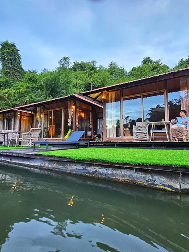 รูปภาพของกอดอุ่นริเวอร์แควรีสอร์ท