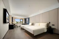 Encounter Movie Hotel (Xinxiang East High-speed Railway Station)