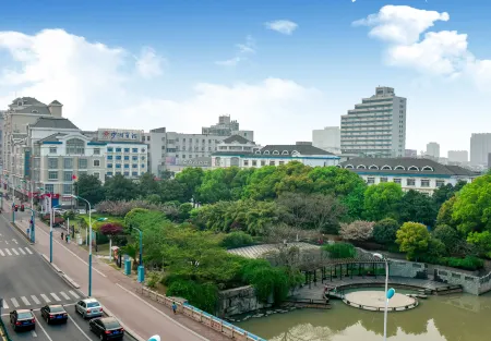 Shazhou Hotel Отели рядом с достопримечательностью «luyuanguzhen»