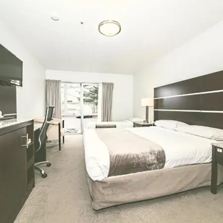 Airport Gateway Hotel Отели рядом с достопримечательностью «Мангер»