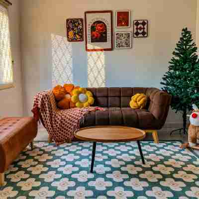 A Little Bit Townhouse Others