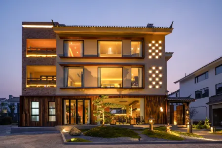 Dali Chenpu · Cloudscape Haven · Wabi-Sabi Aesthetics Hotel  (Xizhou Old Town Branch) Отели рядом с достопримечательностью «The sand village»