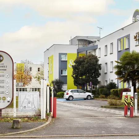 B&B Hôtel Evry-Lisses (2)