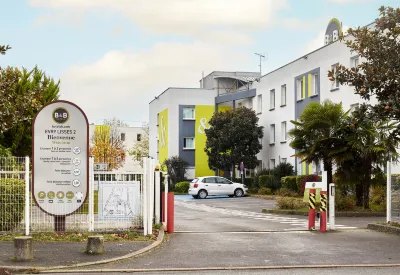 B&B Hôtel Evry-Lisses (2) Hotels in Mennecy