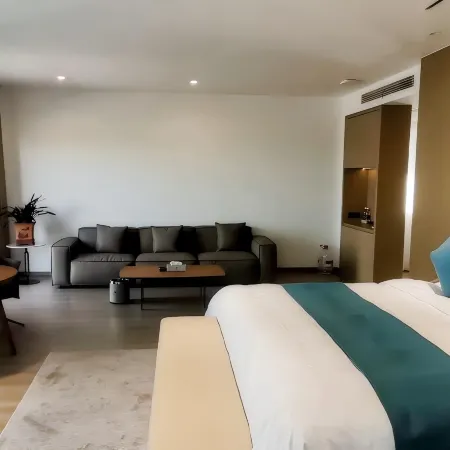 Yuejuguan Jiayuan Guesthouse