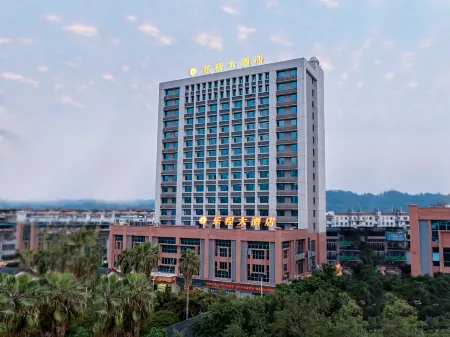 Liucheng Hotel Отели рядом с достопримечательностью «Hongma Mountain»