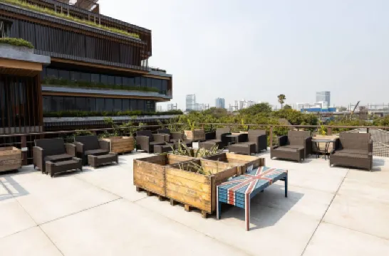 ORANGE LODGE Hotels near Bang Sue Junction