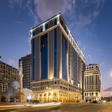 Emaar Royal Hotel Hotels near Uhud Mountain