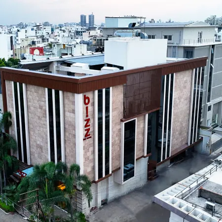 Bizz the Hotel