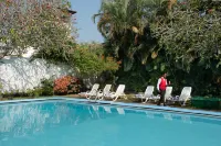 Queen's Hotel Kandy - 160 Years of Heritage & Luxury - Uima-altaat