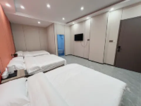 Jufeng Town Hongxilou Business Hotel
